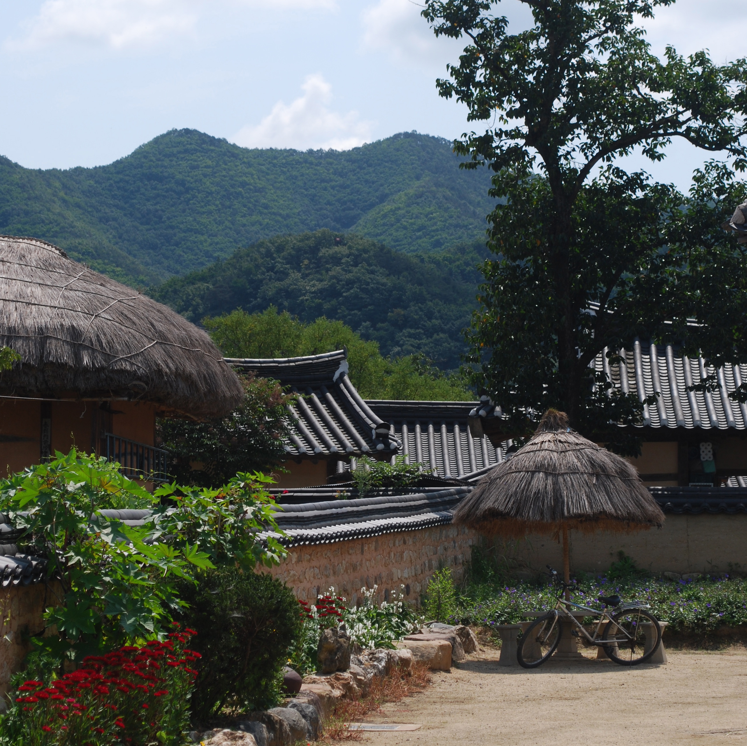 Andong Hahoe Folk Village